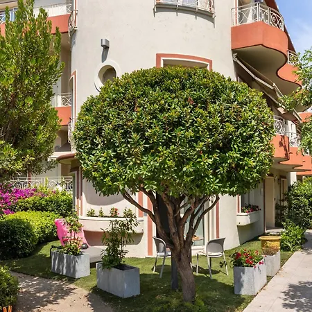 Royalmar Hotel 4*